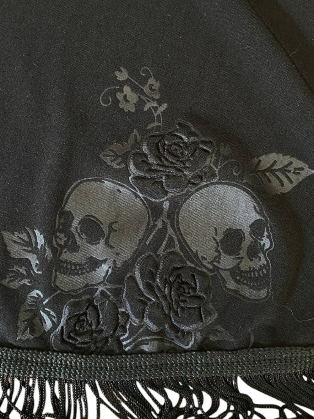 Hot Topic Black Skull Rose Burnout Print Fringe Kimono Cardigan Whimsigoth-XL - Picture 6 of 9